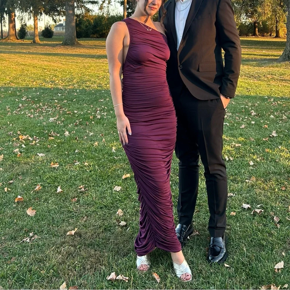 Lulus Plum Ruched Gown - Picture 3 of 3